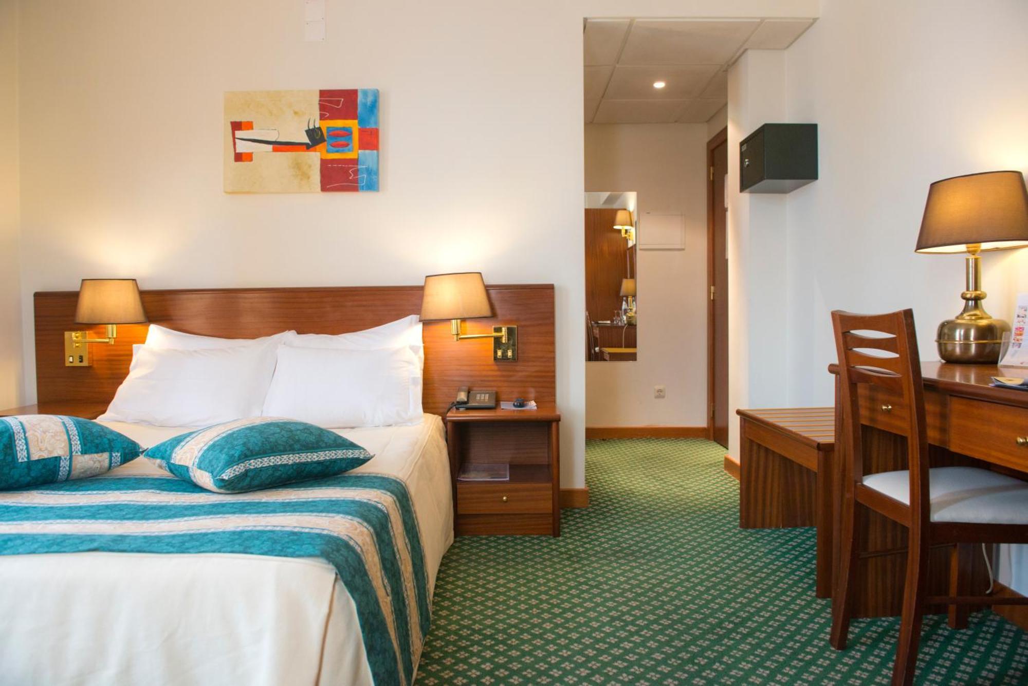 Hotel Eurosol Gouveia Esterno foto
