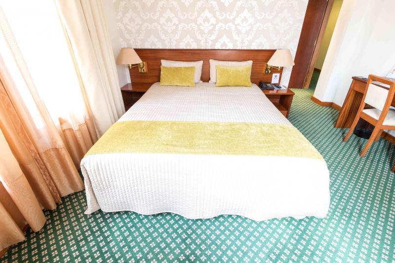 Hotel Eurosol Gouveia Esterno foto